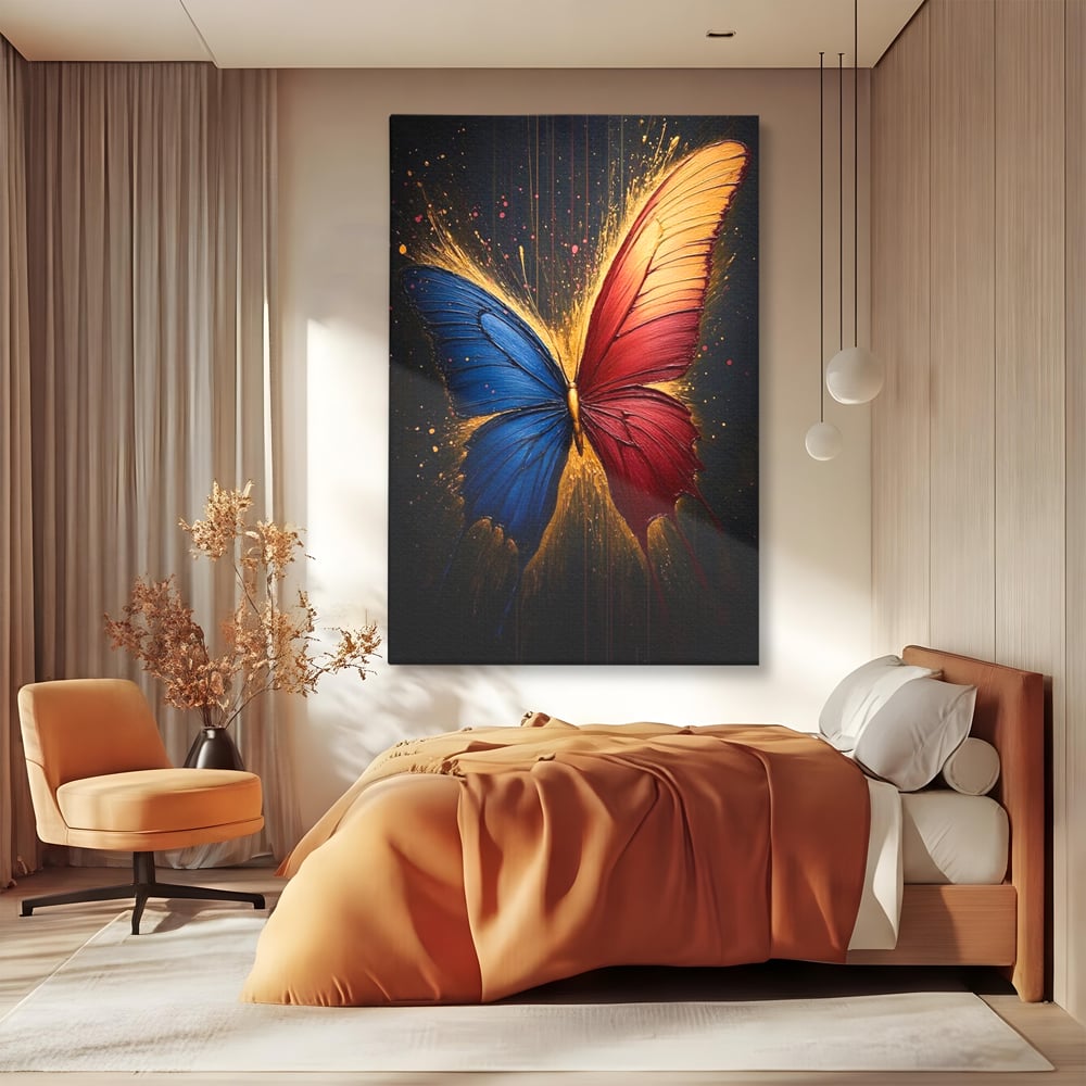 Tablou canvas cu tablou canvas cu fluture colorat, fara rama, pe sasiu de lemn, pe perete intr-un dormitor